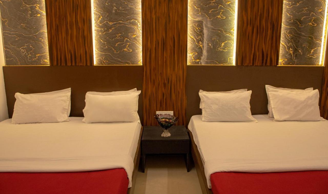 Empire Royale Hotel Mumbai Exterior photo